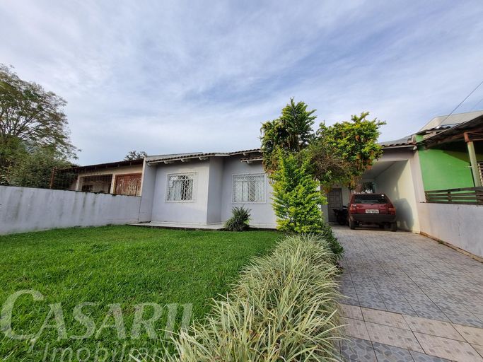 Casa com 1 suíte e 2 dormitórios à venda, com boa localização no LUTHER KING, FRANCISCO BELTRÃO - PR