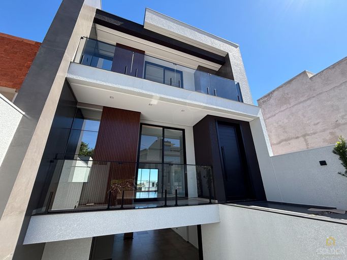 TRIPLEX NO ALTO DA JULIO DISPONÍVEL PARA VENDA!