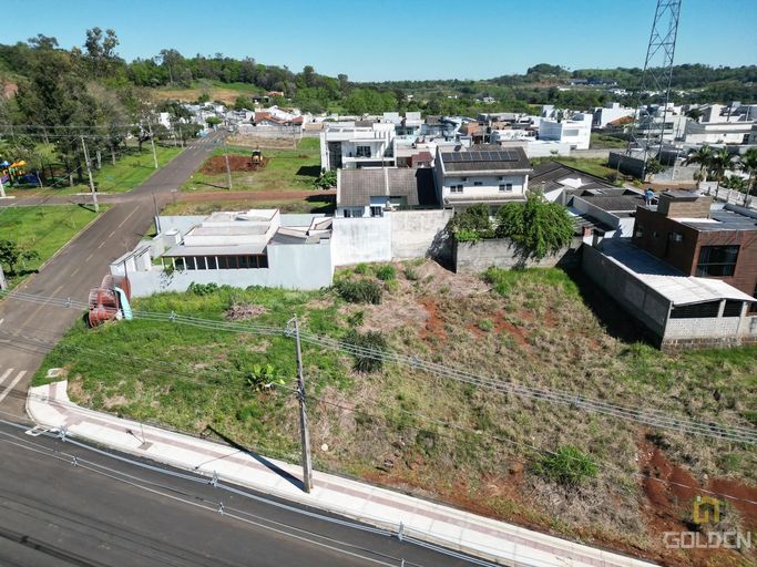 TERRENO PRONTO PARA CONSTRUIR NO BAIRRO SÃO CRISTÓVÃO!