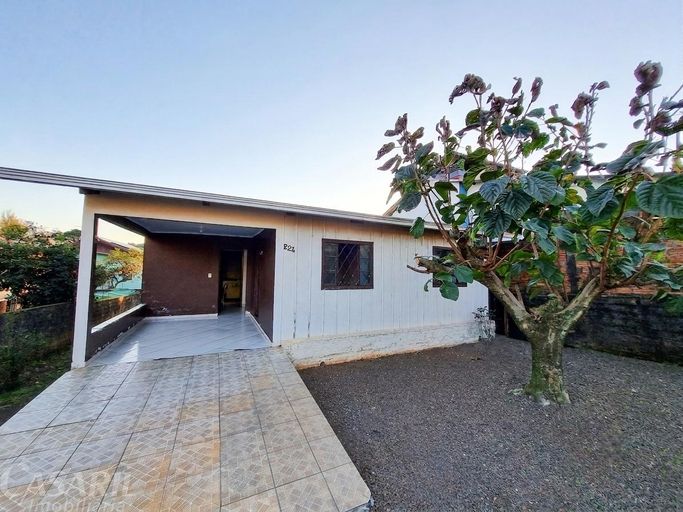 Casa mista com 2 dormitÃ³rios em terreno de 300 mÂ² Ã  venda, NOVO MUNDO, FRANCISCO BELTRÃƒO - PR - Casa mista com 2 dormitÃ³rios em terreno de 300 mÂ² Ã  venda, NOVO MUNDO, FRANCISCO BELTRÃƒO - PR