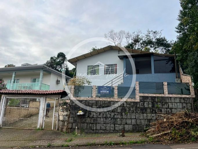 Casa Ã  Venda no Bairro Cristo Rei  Francisco BeltrÃ£o/PR - Casa Ã  Venda no Bairro Cristo Rei  Francisco BeltrÃ£o/PR